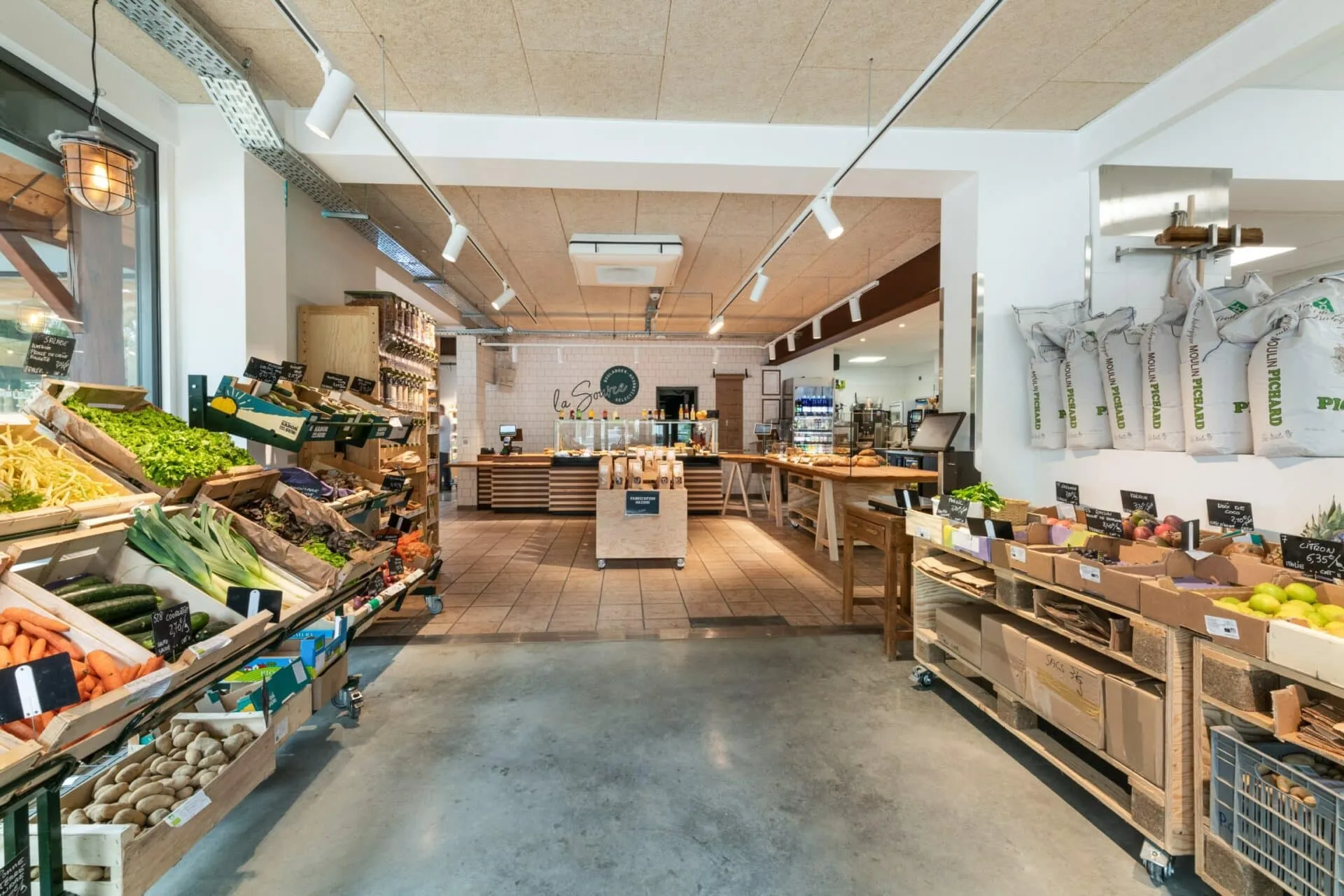 La Source — boulangerie, primeur & épicerie — vue 2