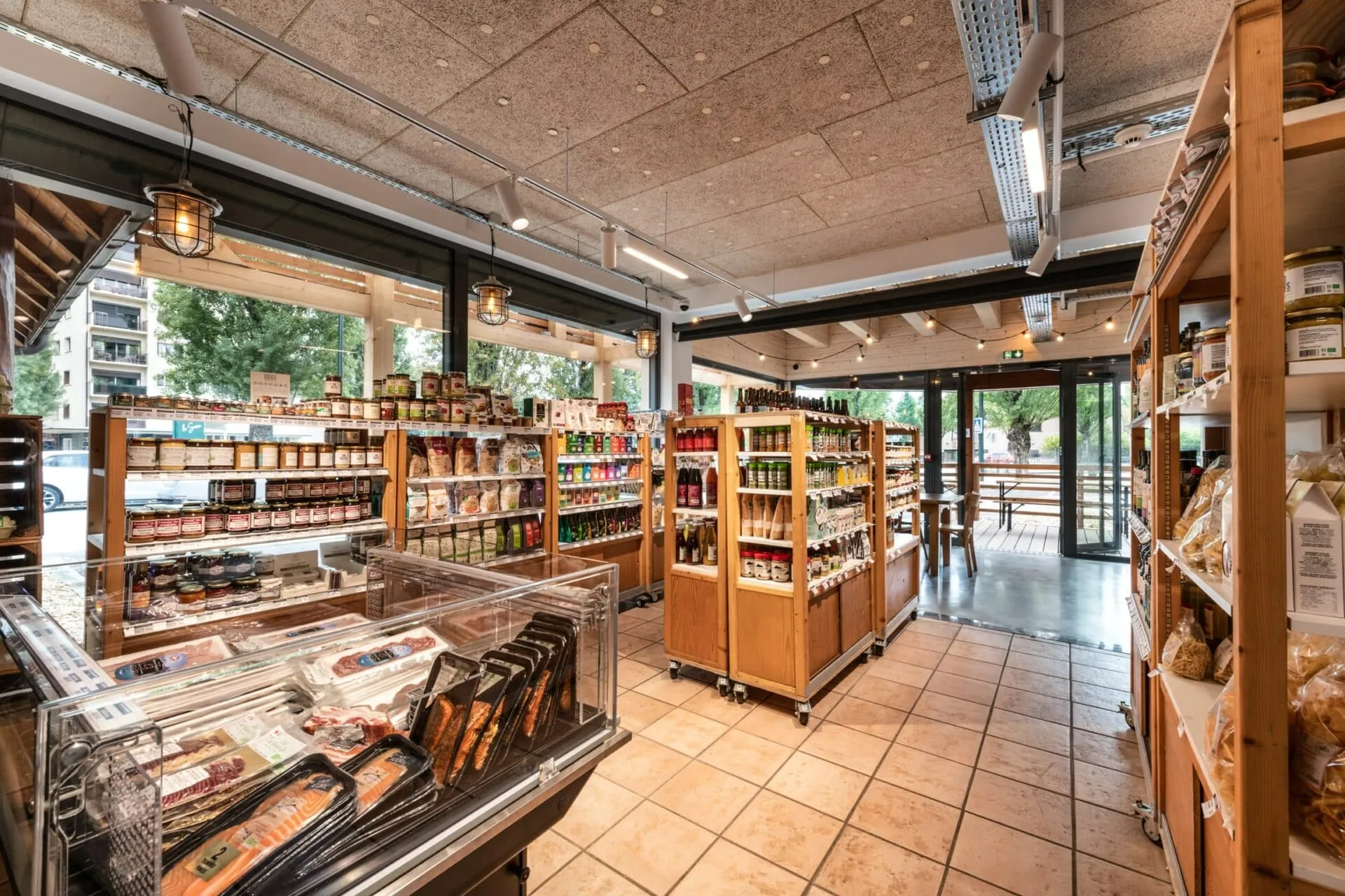 La Source — boulangerie, primeur & épicerie — vue 4